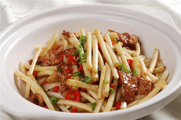 花生苗怎么炒好吃 常見(jiàn)做法是這樣 花生苗怎么炒好吃 常見(jiàn)做法是這樣