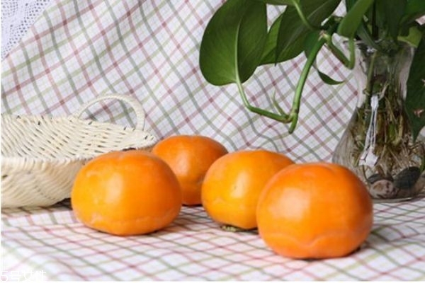 柿子沒熟能吃嗎 柿子怎樣才能熟的快 柿子沒熟能吃嗎 柿子怎樣才能熟的快