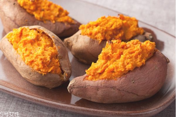 冬天皮膚瘙癢吃什么好 皮膚瘙癢吃這些 冬天皮膚瘙癢吃什么好 皮膚瘙癢吃這些