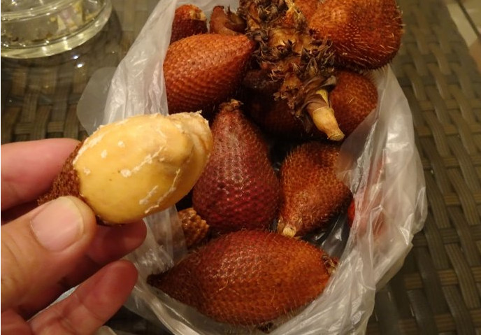 蛇皮果是什么季節(jié)成熟？蛇皮果是什么味道？