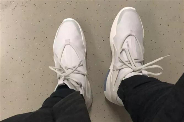 nike air fear of god 1偏碼嗎 碼數比較正常