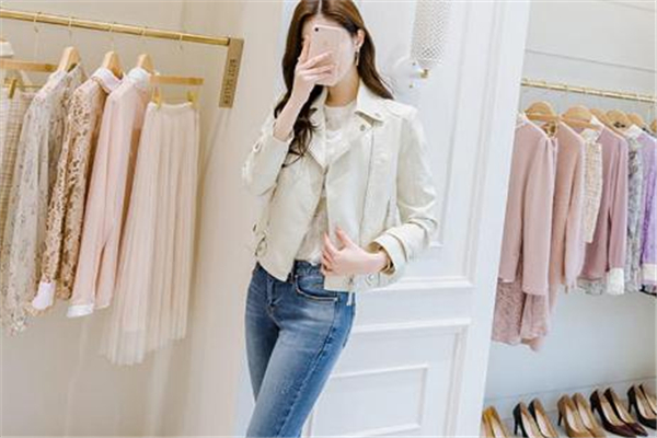 小個子女生春季穿搭 選對單品很重要 小個子女生春季穿搭 選對單品很重要