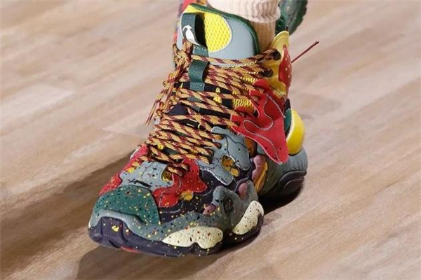 李寧2019紐約時裝周新品預覽 中國李寧強勢登陸 李寧2019紐約時裝周新品預覽 中國李寧強勢登陸