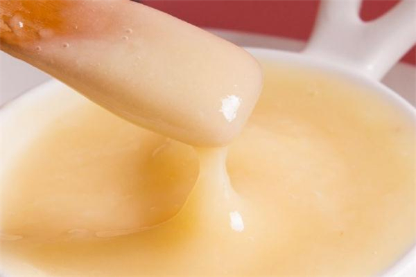 蜂王漿每次吃多少合適 不能吃太多 蜂王漿每次吃多少合適 不能吃太多