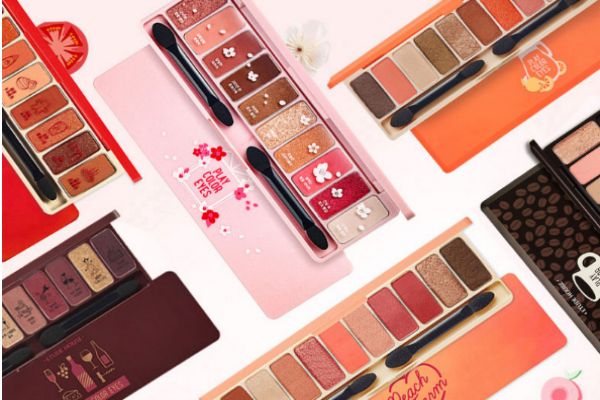 伊蒂之屋玩轉(zhuǎn)色彩多色眼影盤(pán)怎么用 伊蒂之屋眼影教程