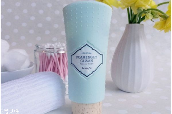 貝玲妃有哪些明星產品 貝玲妃適合什么年齡