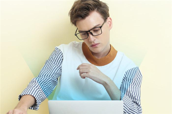 aojo和jins哪個(gè)好 兩者都不錯(cuò) aojo和jins哪個(gè)好 兩者都不錯(cuò)