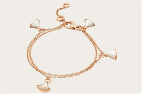 寶格麗小扇子手鏈價格 腕間的極致奢華 寶格麗小扇子手鏈價格 腕間的極致奢華