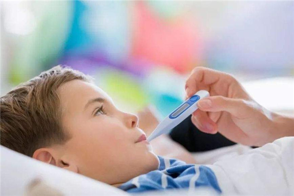 怎樣給寶寶按摩預(yù)防冬季感冒 怎樣給寶寶按摩預(yù)防冬季感冒