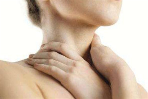 脖子上喜歡長痘痘，是你吃錯東西了