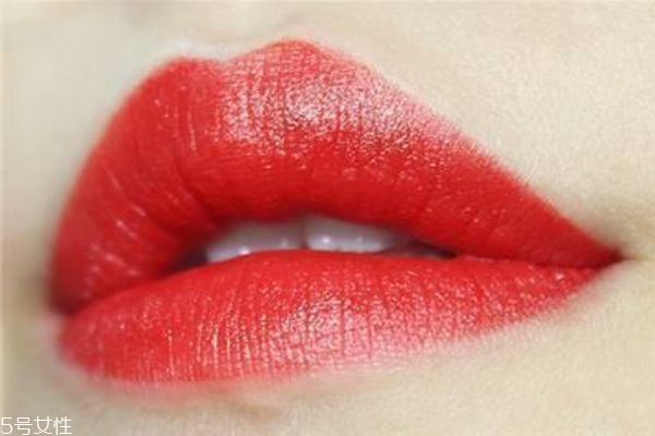 50歲適合涂啥顏色口紅 適合媽媽輩的口紅顏色 50歲適合涂啥顏色口紅 適合媽媽輩的口紅顏色