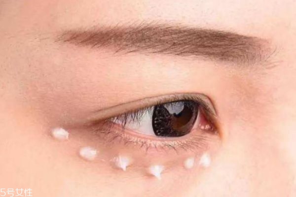 經(jīng)常熬夜擦什么眼霜 適合熬夜的眼霜 經(jīng)常熬夜擦什么眼霜 適合熬夜的眼霜