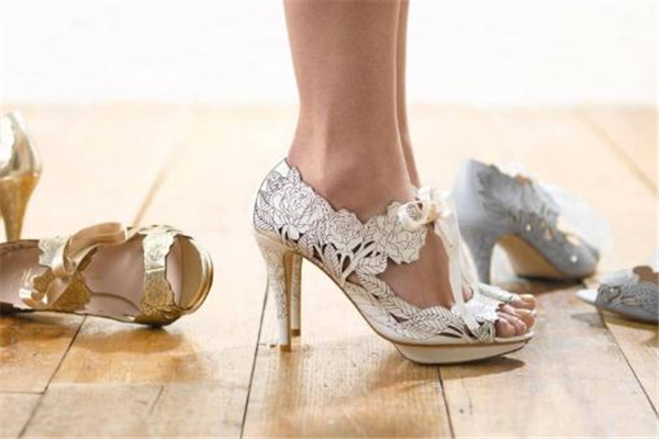 harriet wilde婚鞋價格 做最閃耀的新娘 harriet wilde婚鞋價格 做最閃耀的新娘