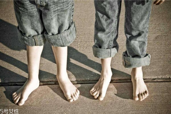 哪些人群不能使用足膜 足膜敷多長時間能好 哪些人群不能使用足膜 足膜敷多長時間能好