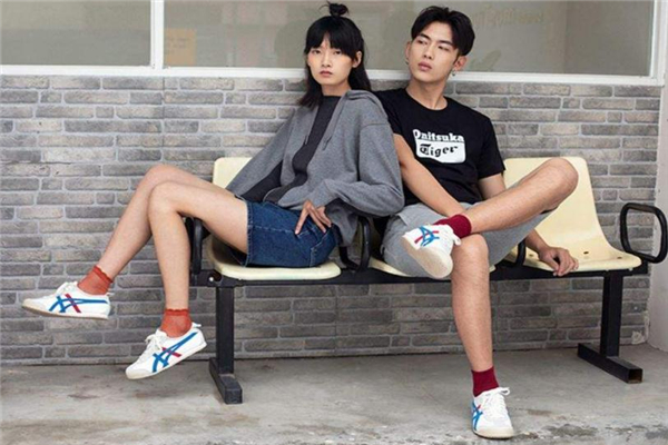 鬼?；⒑湍涂耸裁搓P(guān)系 鬼?；⑹乔拜?><p><strong>鬼冢虎和耐克什么關(guān)系 鬼?；⑹乔拜?/strong></p></a></li> <li><a href=