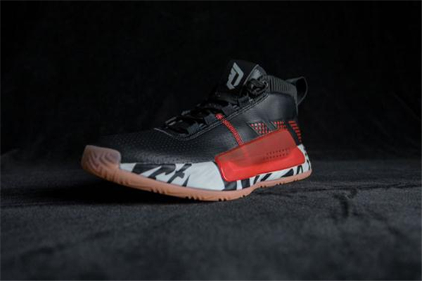 阿迪達(dá)斯利拉德5耐磨嗎 dame5水泥地測評 阿迪達(dá)斯利拉德5耐磨嗎 dame5水泥地測評