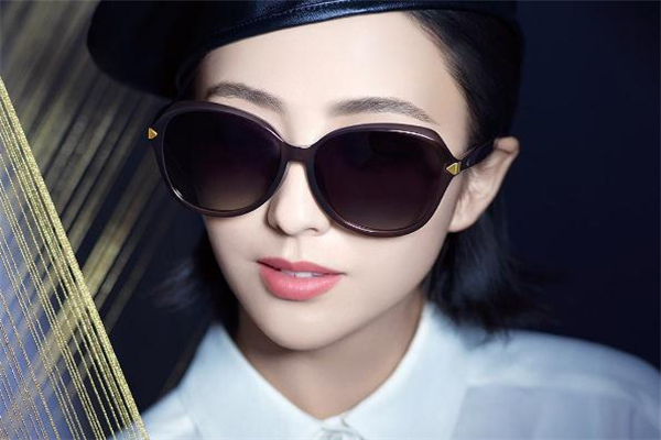 派麗蒙太陽鏡價(jià)格 價(jià)位很親民 派麗蒙太陽鏡價(jià)格 價(jià)位很親民