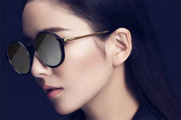 派麗蒙太陽鏡價(jià)格 價(jià)位很親民 派麗蒙太陽鏡價(jià)格 價(jià)位很親民