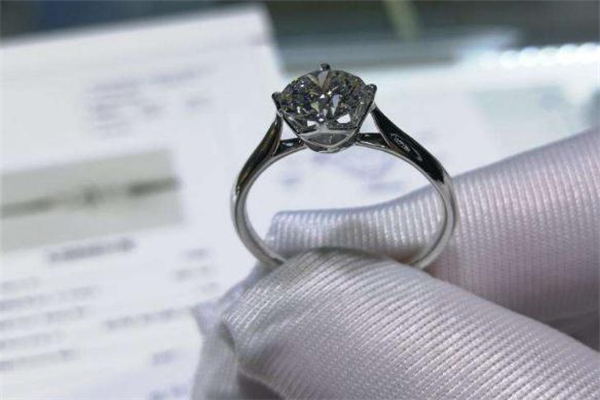 金伯利鉆戒回收嗎 價(jià)格不太劃算 金伯利鉆戒回收嗎 價(jià)格不太劃算