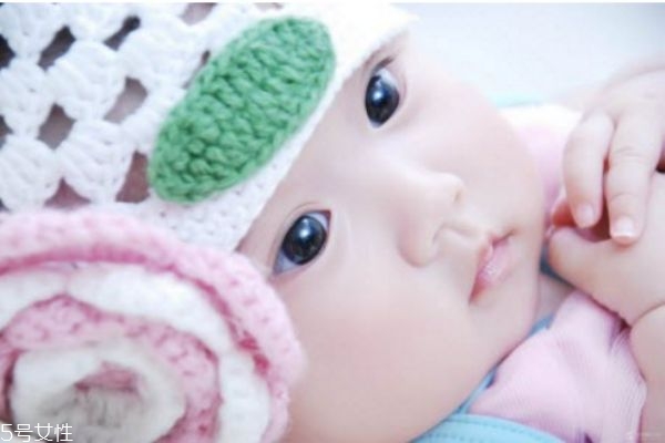 寶寶冬季上火是怎么回事 寶寶冬季上火是怎么回事