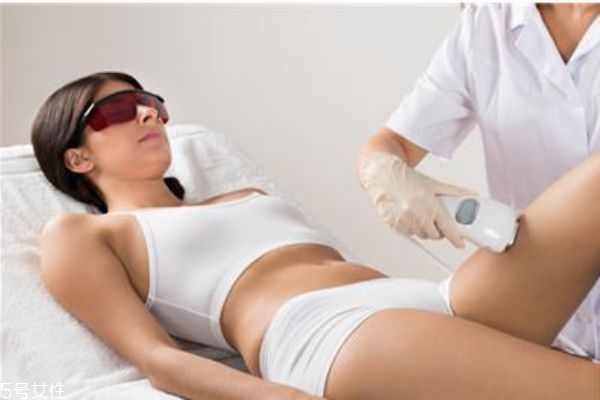 腿毛會越刮越多嗎 如何刮腿毛 腿毛會越刮越多嗎 如何刮腿毛