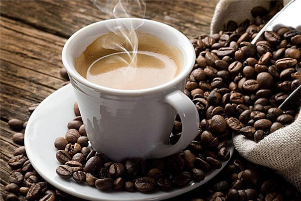 衣服上的咖啡漬怎么洗掉 用這些物品 衣服上的咖啡漬怎么洗掉 用這些物品