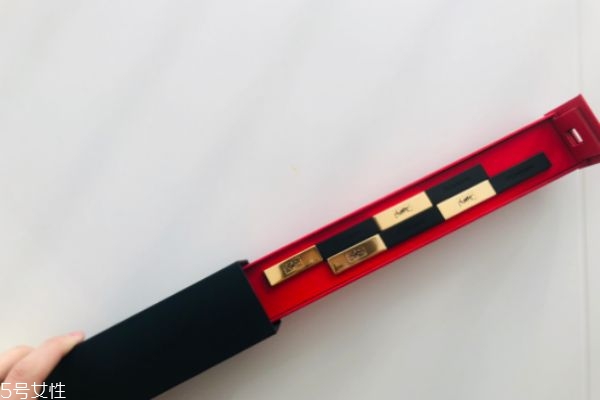 ysl小金條禮盒多少錢 ysl細(xì)管小金條熱門色號(hào)試色 ysl小金條禮盒多少錢 ysl細(xì)管小金條熱門色號(hào)試色