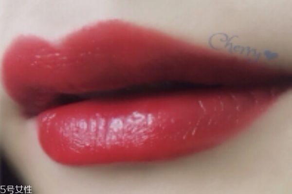 tf15和16哪個(gè)好看 tf黑管口紅大熱色號(hào) tf15和16哪個(gè)好看 tf黑管口紅大熱色號(hào)