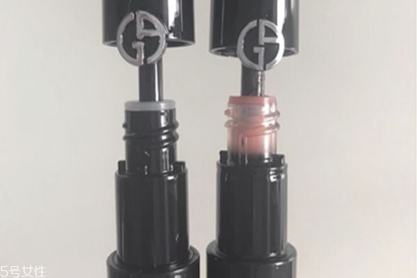 阿瑪尼500真假 阿瑪尼黑管500真假辨別 阿瑪尼500真假 阿瑪尼黑管500真假辨別