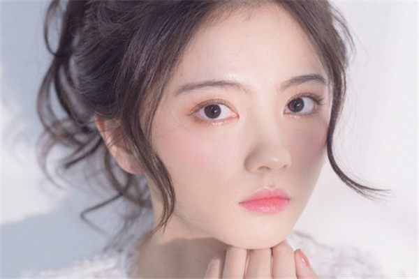 阿瑪尼粉胖丁是腮紅還是唇釉 粉胖丁用法 阿瑪尼粉胖丁是腮紅還是唇釉 粉胖丁用法