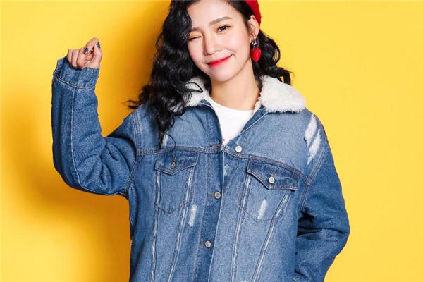 牛仔外套怎么疊省空間 記住這些技巧 牛仔外套怎么疊省空間 記住這些技巧