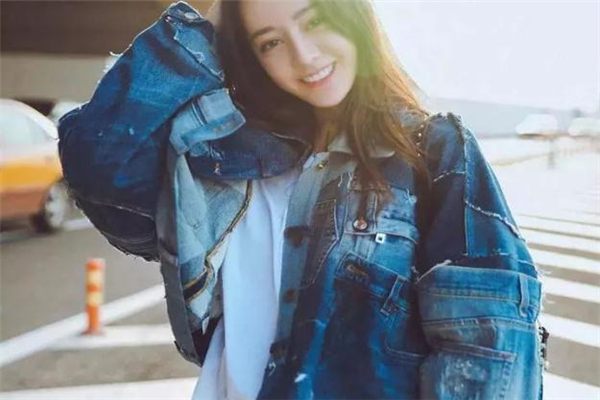 牛仔外套扣子掉了怎么辦 找裁縫修補(bǔ) 牛仔外套扣子掉了怎么辦 找裁縫修補(bǔ)