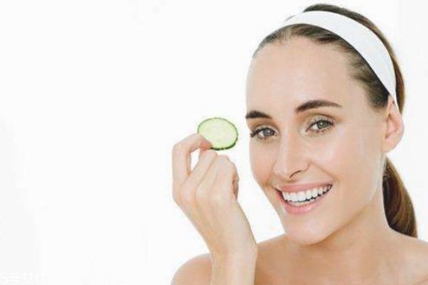 春季護(hù)膚要注意什么 春季護(hù)膚注意事項(xiàng) 春季護(hù)膚要注意什么 春季護(hù)膚注意事項(xiàng)