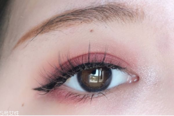粉紫色眼妝怎么畫(huà) 粉色和紫色眼影的畫(huà)法 粉紫色眼妝怎么畫(huà) 粉色和紫色眼影的畫(huà)法