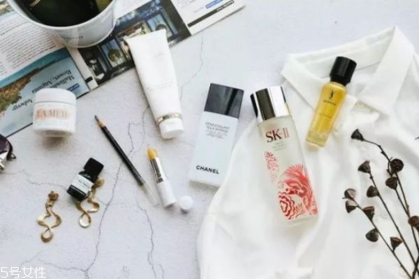 春季護(hù)膚要注意什么 春季護(hù)膚注意事項(xiàng) 春季護(hù)膚要注意什么 春季護(hù)膚注意事項(xiàng)