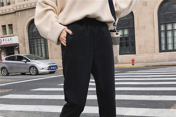 毛呢褲子起球怎么辦 快速去除好辦法