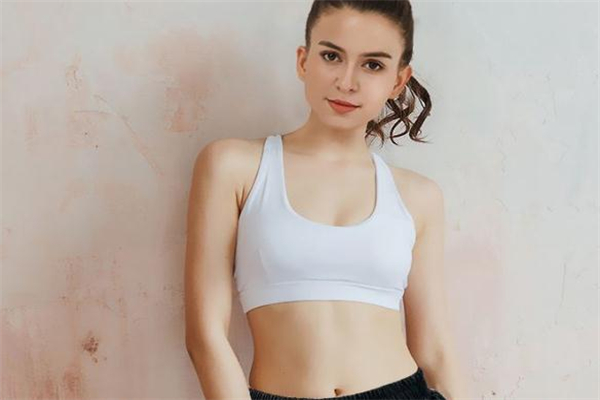 運動內(nèi)衣可以穿一天嗎 睡覺脫下即可 運動內(nèi)衣可以穿一天嗎 睡覺脫下即可