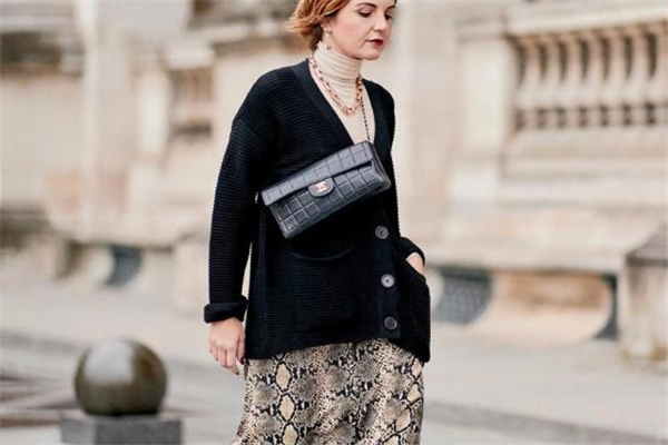 毛衣開衫怎么搭配 解決日常出行搭配 毛衣開衫怎么搭配 解決日常出行搭配