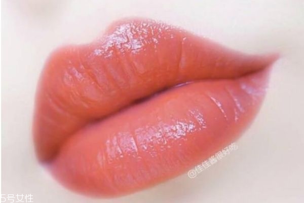 復(fù)古紅口紅適合黃皮嗎 最適合黃皮的口紅系列 復(fù)古紅口紅適合黃皮嗎 最適合黃皮的口紅系列