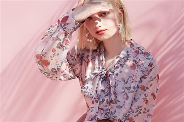 雪紡衫刮破了怎么辦 修補(bǔ)方法很簡(jiǎn)單 雪紡衫刮破了怎么辦 修補(bǔ)方法很簡(jiǎn)單