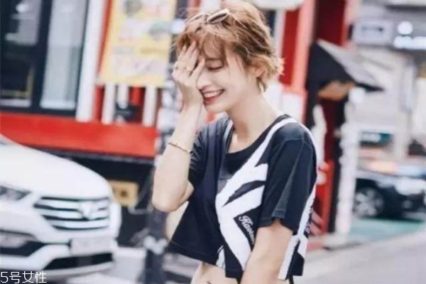 法式劉海適合什么人 法式劉海發(fā)型圖片 法式劉海適合什么人 法式劉海發(fā)型圖片