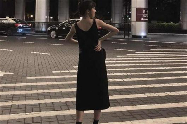 連衣裙裙長從哪里量 方法有兩種 連衣裙裙長從哪里量 方法有兩種