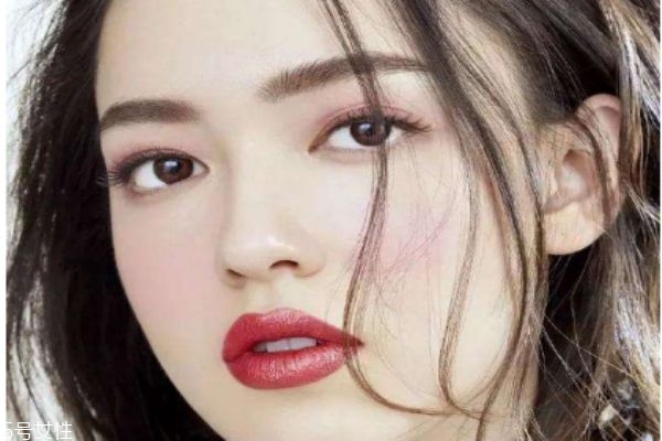 內(nèi)雙的人怎么畫眼線 這些小技巧要學(xué)會(huì) 內(nèi)雙的人怎么畫眼線 這些小技巧要學(xué)會(huì)