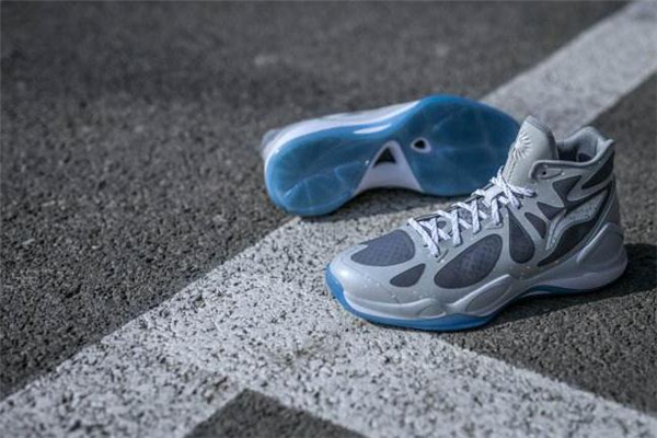 籃球鞋碳板斷了怎么辦 運動要注意 籃球鞋碳板斷了怎么辦 運動要注意