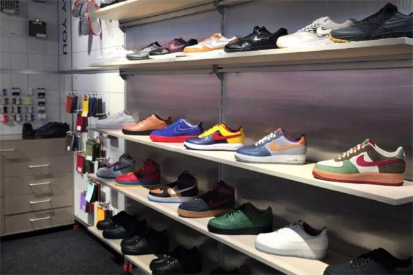 上海耐克001地址在哪 定制專屬球鞋 上海耐克001地址在哪 定制專屬球鞋