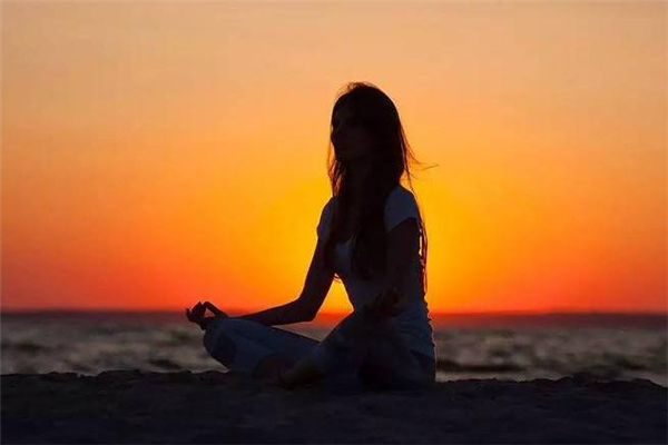 早晨起床做這幾件事能讓你一天好心情 早晨起床做這幾件事能讓你一天好心情