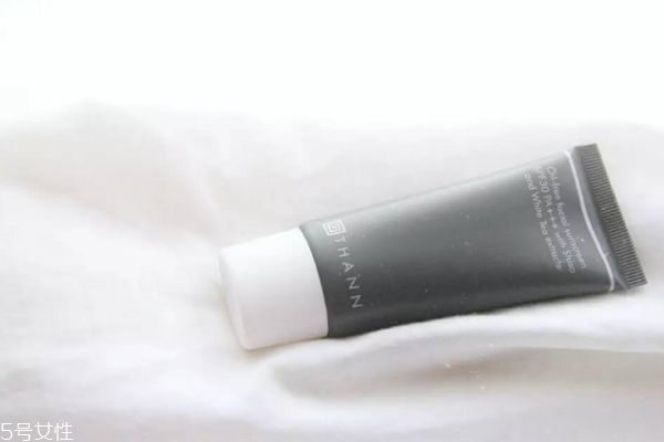 口碑好的平價防曬霜 好用到哭的平價防曬霜 口碑好的平價防曬霜 好用到哭的平價防曬霜