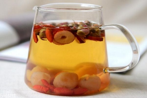 干玫瑰花泡水放幾顆 玫瑰花泡水一次放幾朵 干玫瑰花泡水放幾顆 玫瑰花泡水一次放幾朵