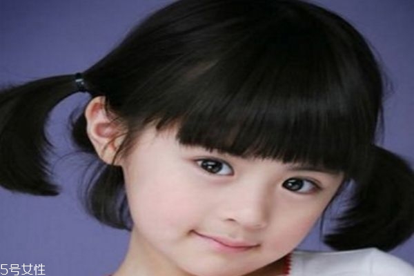 小女孩短發(fā)發(fā)型 兒童短發(fā)發(fā)型圖片 小女孩短發(fā)發(fā)型 兒童短發(fā)發(fā)型圖片