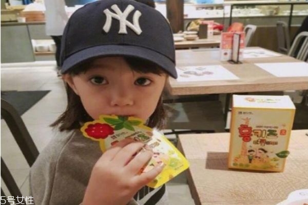 小女孩短發(fā)發(fā)型 兒童短發(fā)發(fā)型圖片 小女孩短發(fā)發(fā)型 兒童短發(fā)發(fā)型圖片